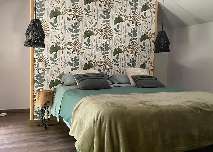 Дом отдыха Mas Cevenol Entier Avec Jardin Et Piscine *